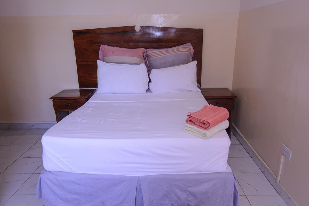 The Palace Guest House Harare Buitenkant foto